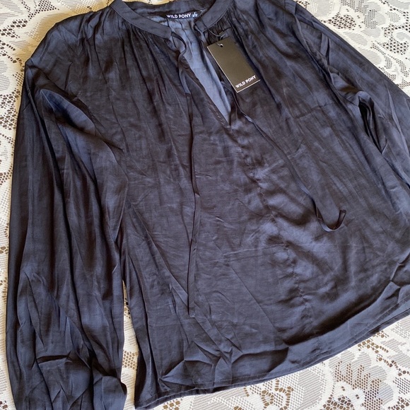 Wild Pony Black Long-Sleeved Blouse - Picture 3 of 4